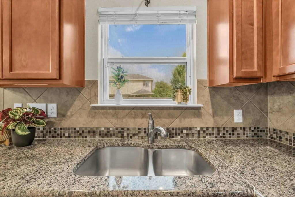 6505 Burling Street Waco TX 76712