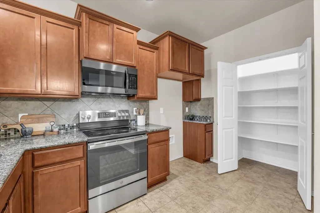 6505 Burling Street Waco TX 76712