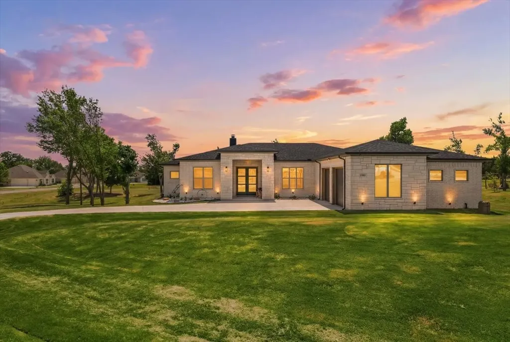 1039 Monaco Court Springtown TX 76082