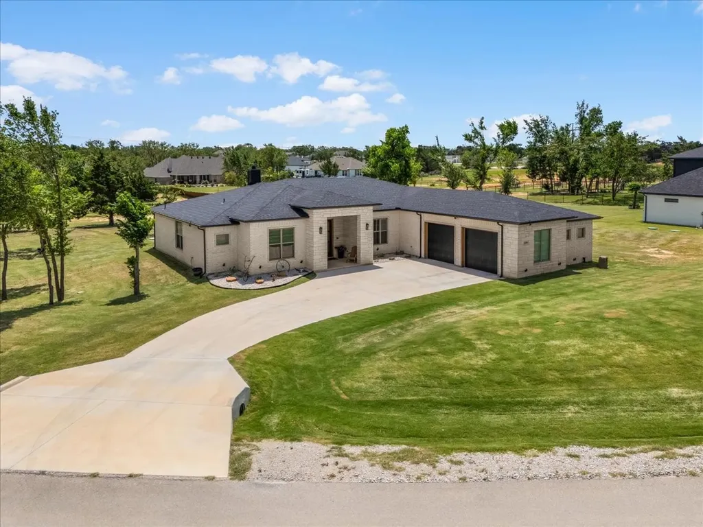 1039 Monaco Court Springtown TX 76082