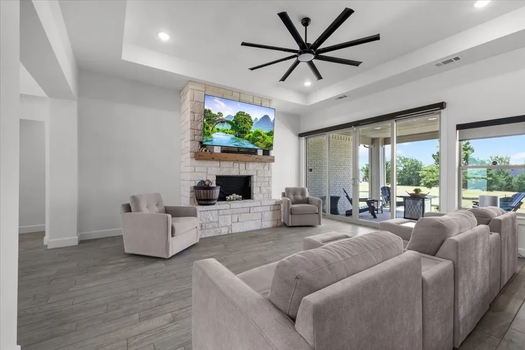 1039 Monaco Court Springtown TX 76082