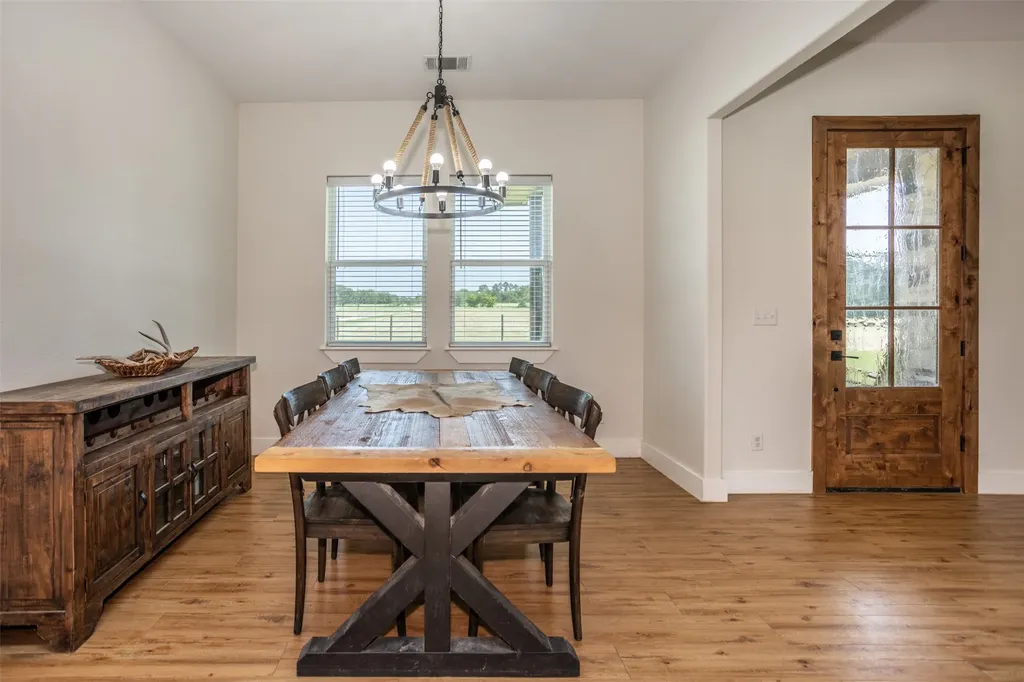 405 County Road 156 Whitesboro TX 76273