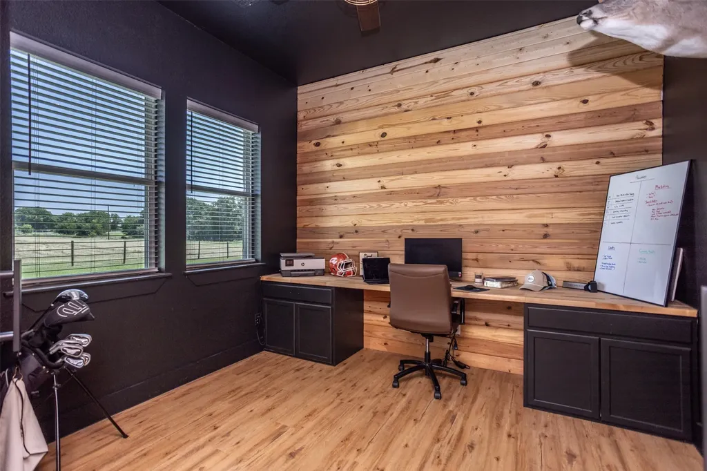 405 County Road 156 Whitesboro TX 76273