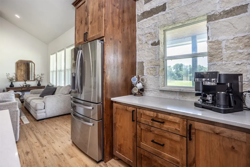 405 County Road 156 Whitesboro TX 76273