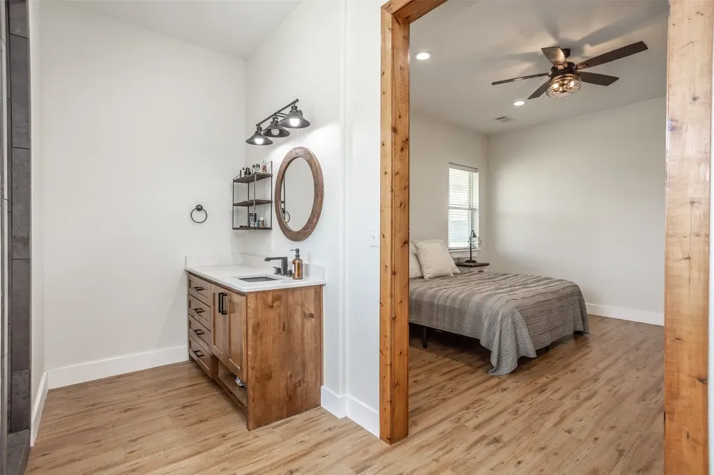 405 County Road 156 Whitesboro TX 76273