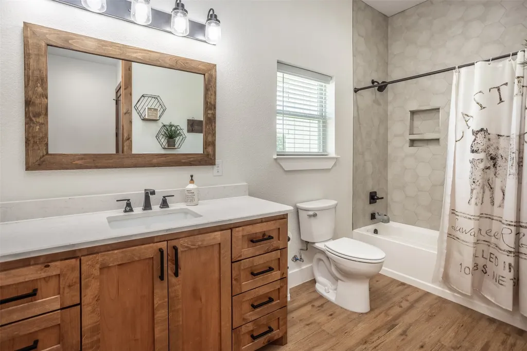 405 County Road 156 Whitesboro TX 76273