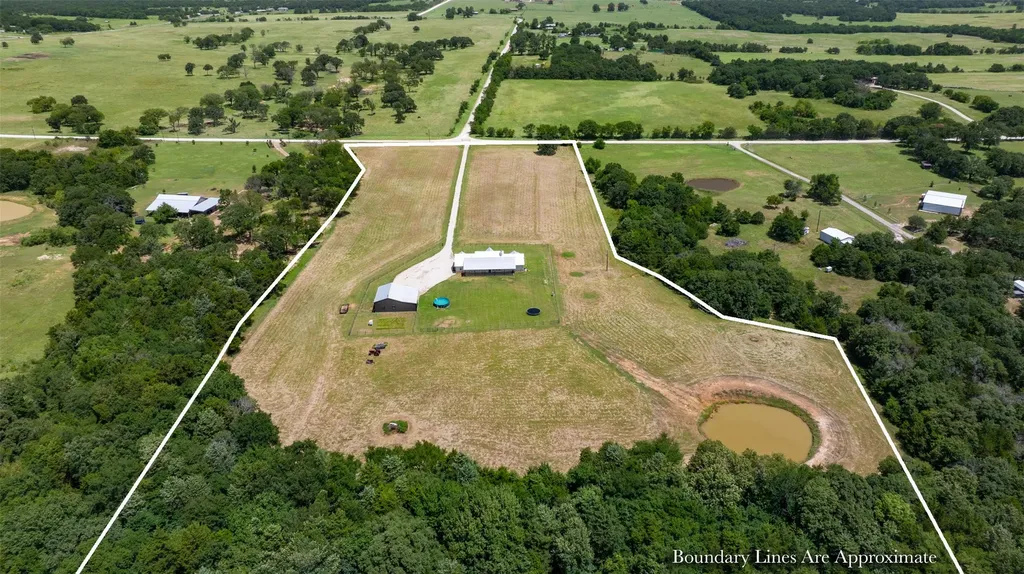 405 County Road 156 Whitesboro TX 76273