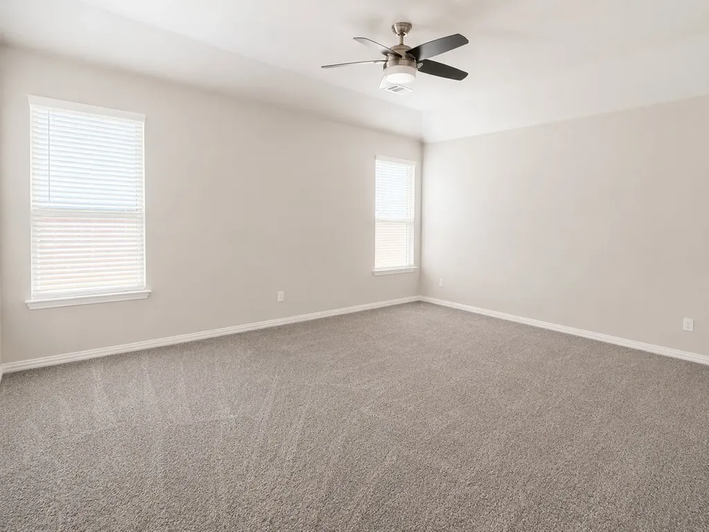 136 Bowling Green Avenue Red Oak TX 75154