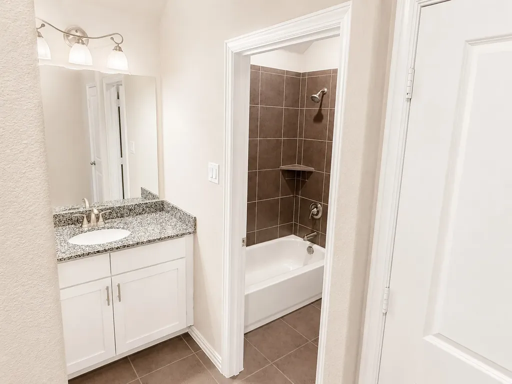 136 Bowling Green Avenue Red Oak TX 75154
