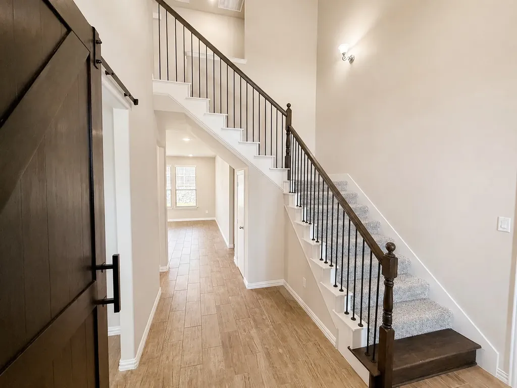136 Bowling Green Avenue Red Oak TX 75154