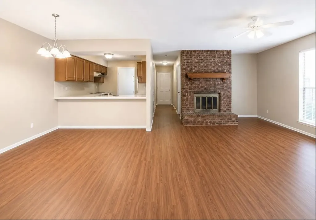 1915-1917 Spindletop Drive Duncanville TX 75137