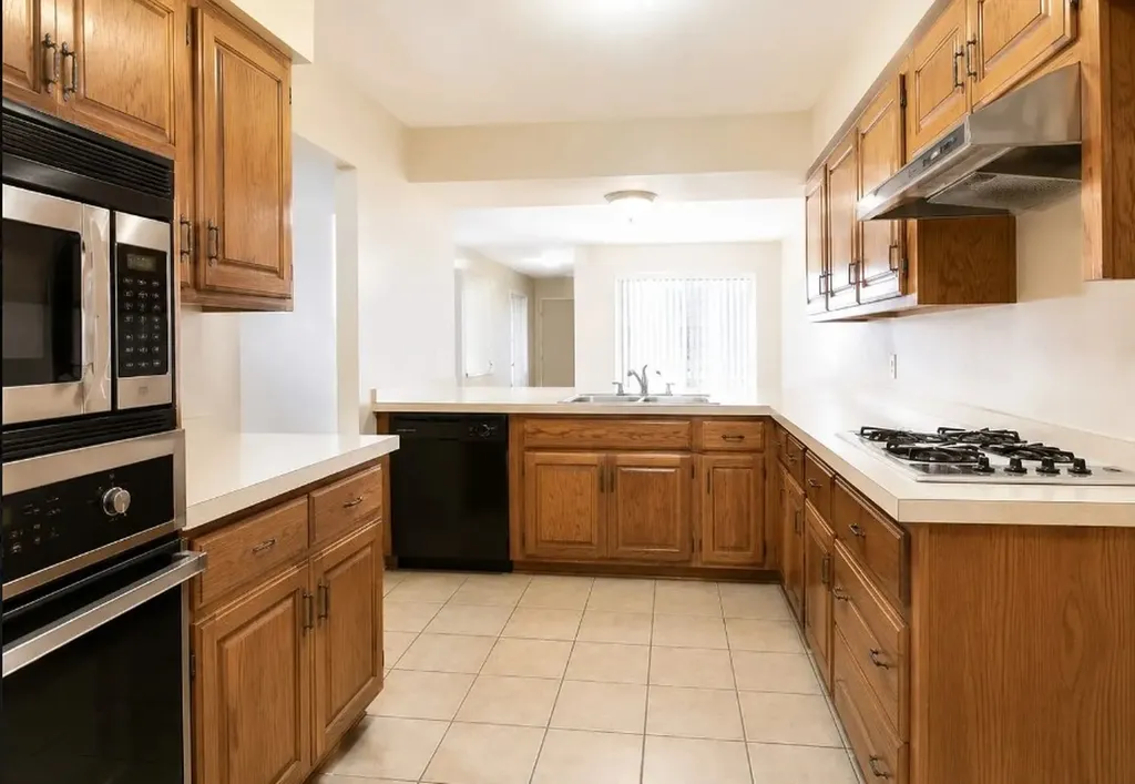 1915-1917 Spindletop Drive Duncanville TX 75137
