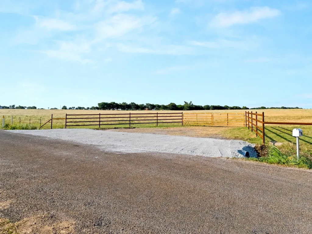 160 Ac. Tbd Covered Wagon Trail Crawford TX 76638