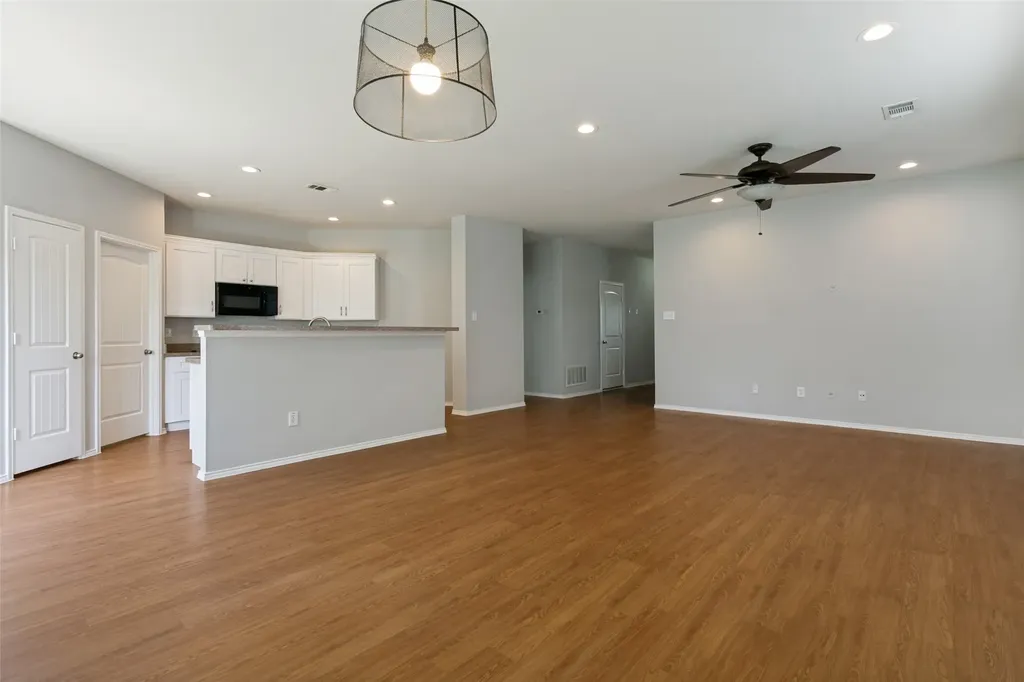 9128 Greene Drive Providence Village TX 76227