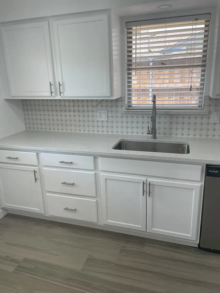 9107 Lindaro Lane Dallas TX 75228
