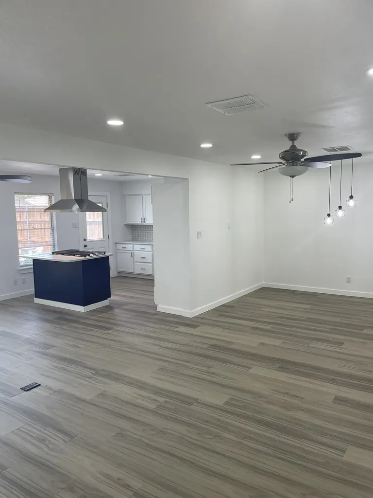 9107 Lindaro Lane Dallas TX 75228