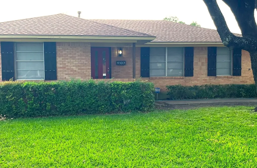9107 Lindaro Lane Dallas TX 75228