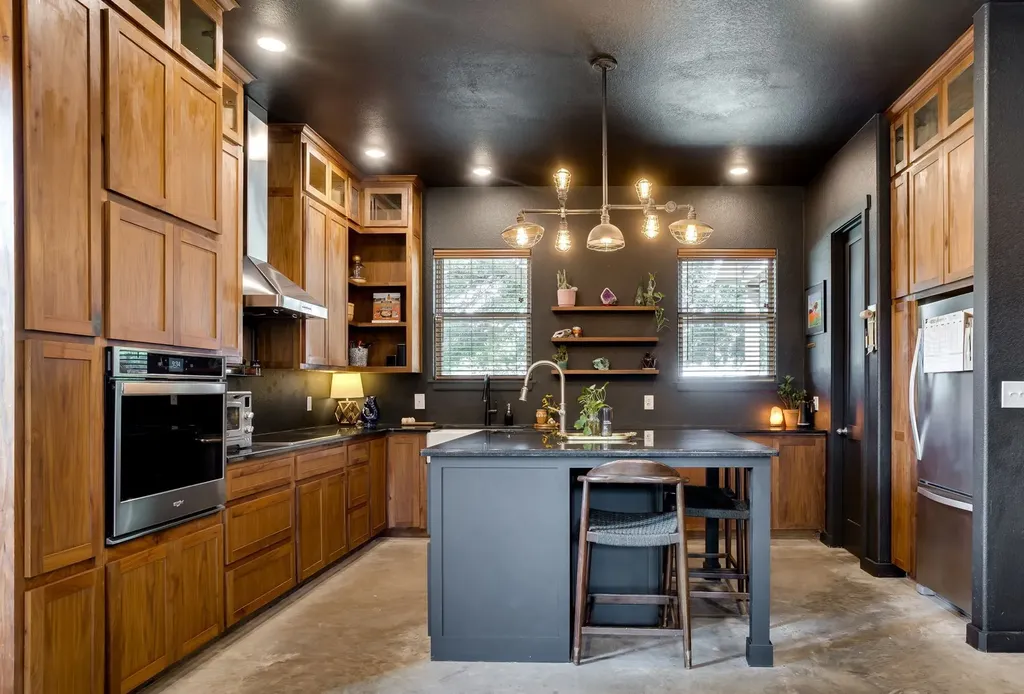 816 Alan Drive Burleson TX 76028