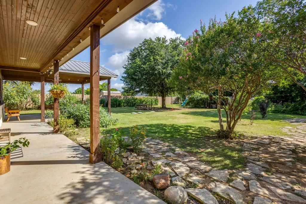 816 Alan Drive Burleson TX 76028