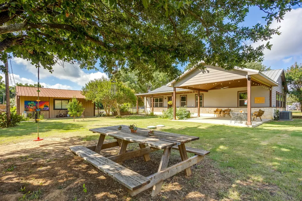816 Alan Drive Burleson TX 76028