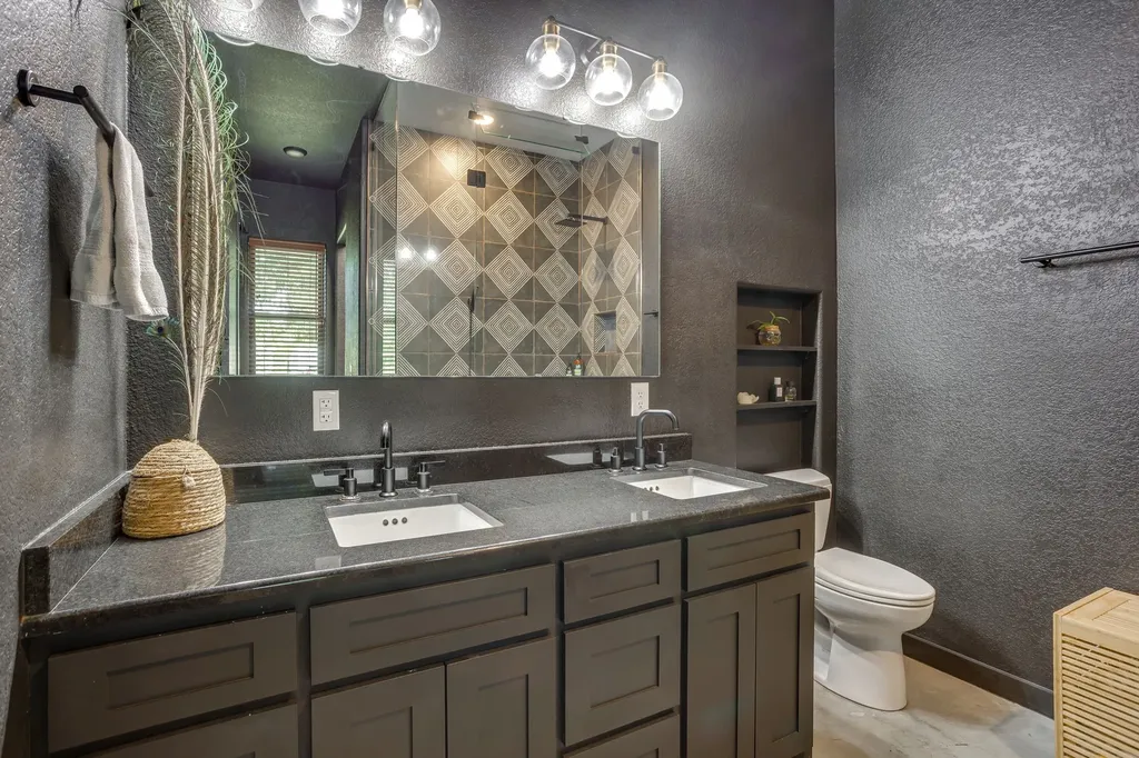 816 Alan Drive Burleson TX 76028