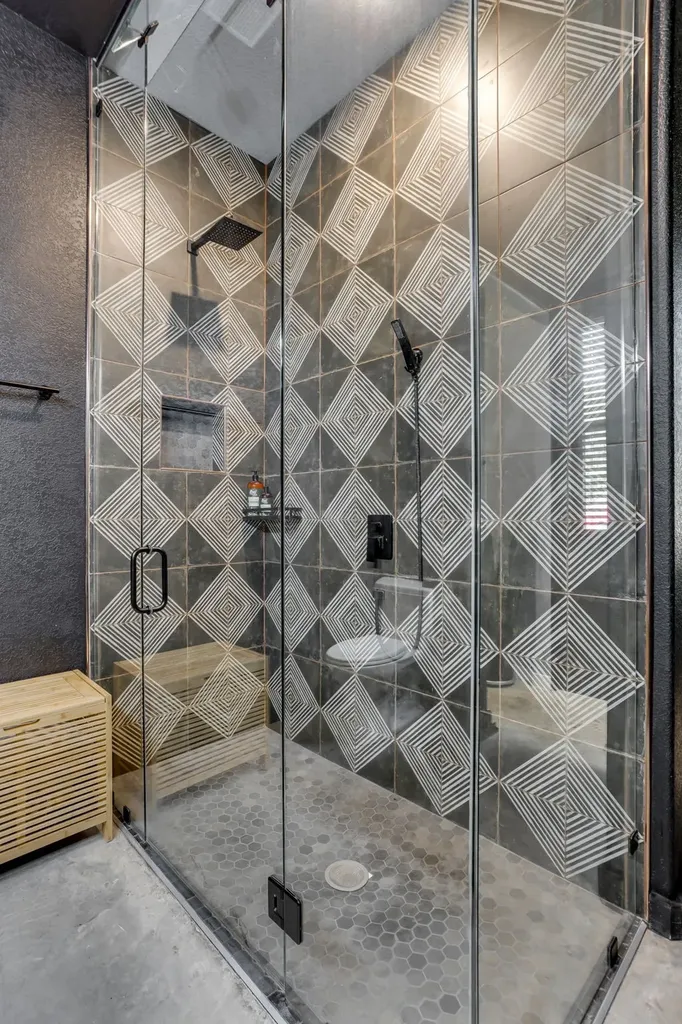 816 Alan Drive Burleson TX 76028