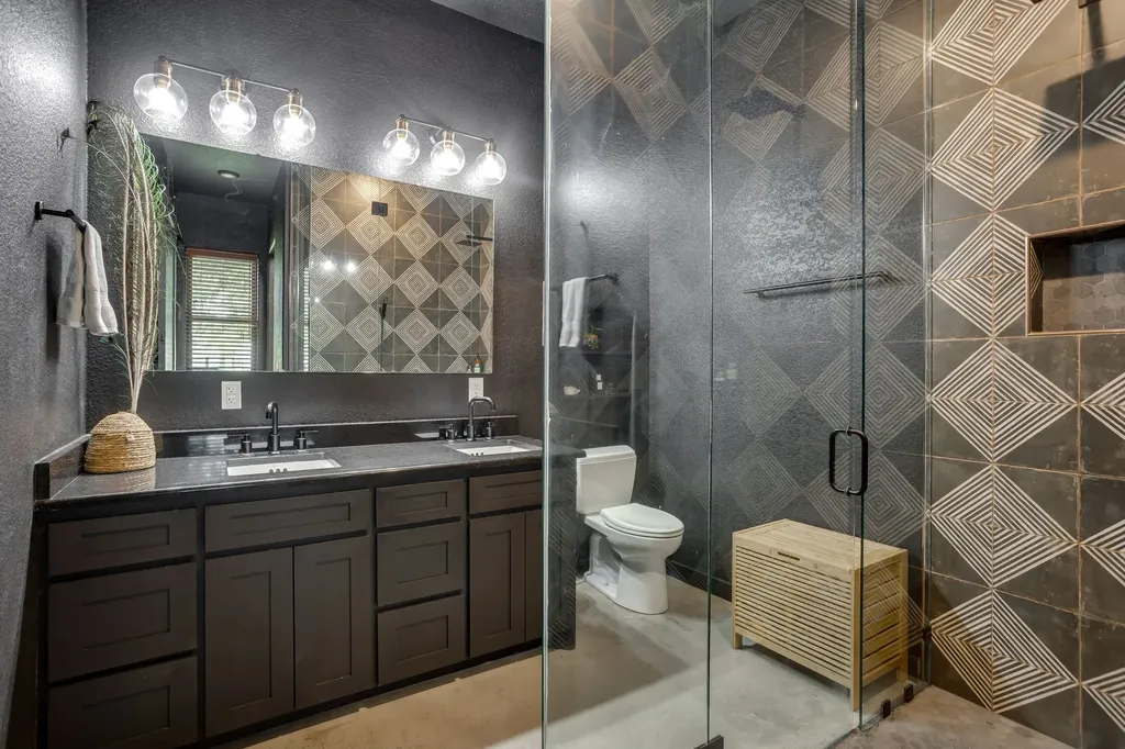 816 Alan Drive Burleson TX 76028