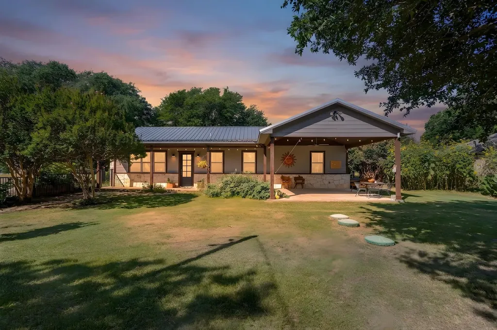 816 Alan Drive Burleson TX 76028