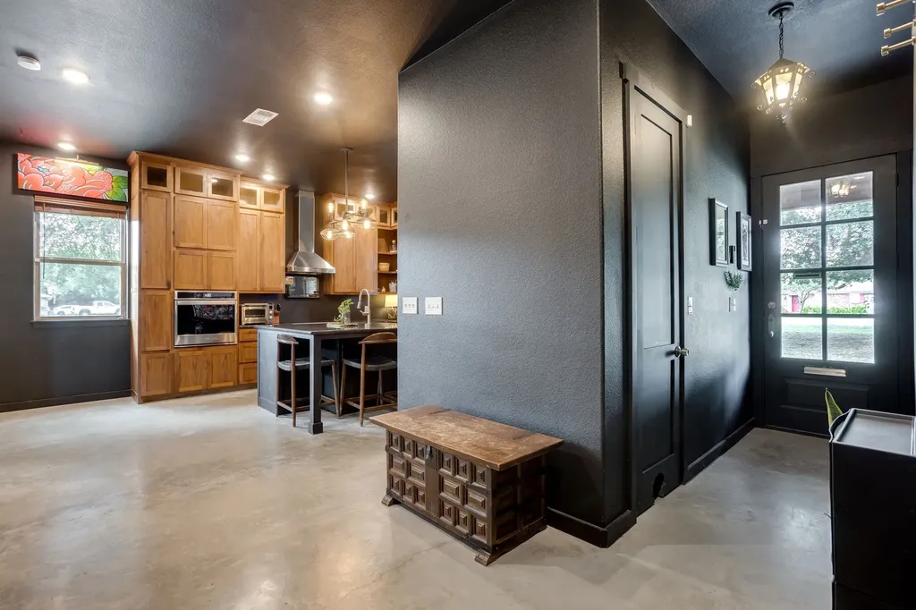 816 Alan Drive Burleson TX 76028