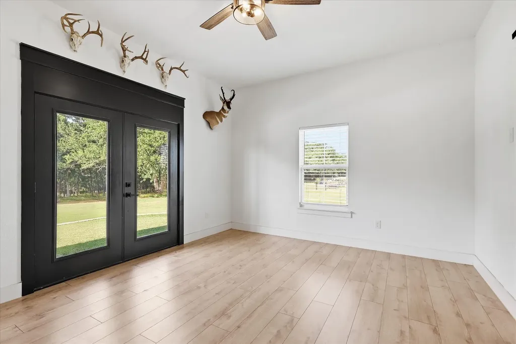 596 County Road 4668 Rhome TX 76078