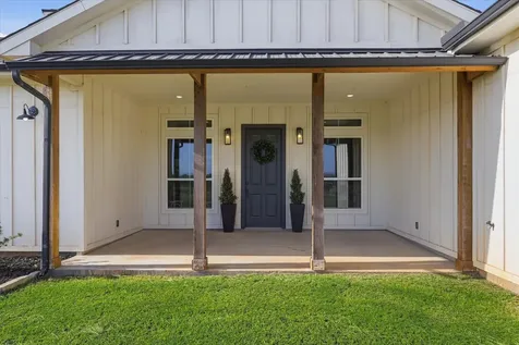 596 County Road 4668 Rhome TX 76078