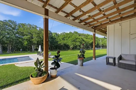 596 County Road 4668 Rhome TX 76078