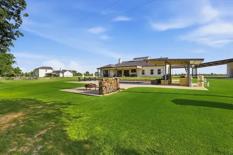 596 County Road 4668 Rhome TX 76078