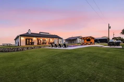596 County Road 4668 Rhome TX 76078