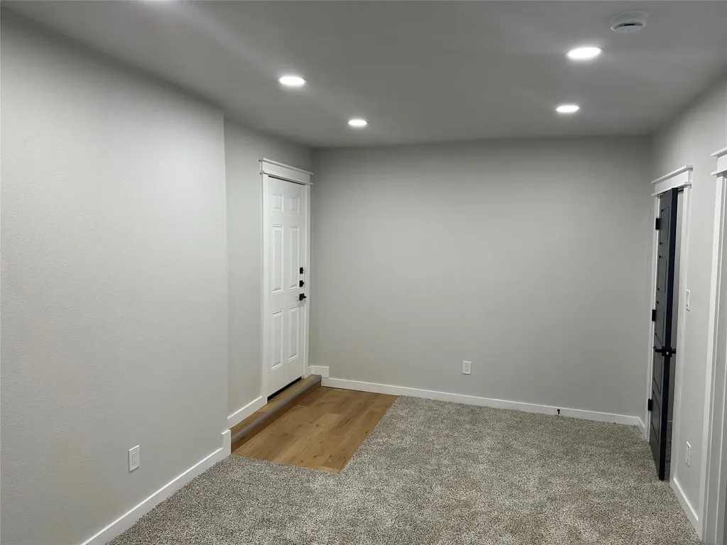 149 Parkwood Avenue Arlington TX 76013