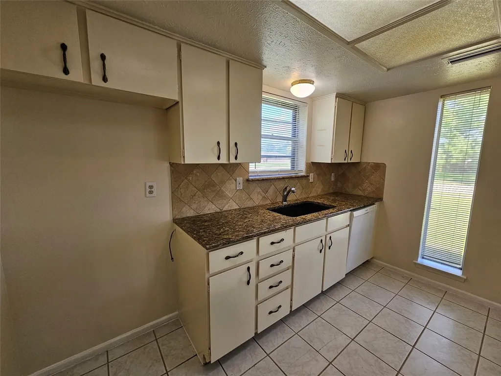 1302 Berkeley Drive Richardson TX 75081