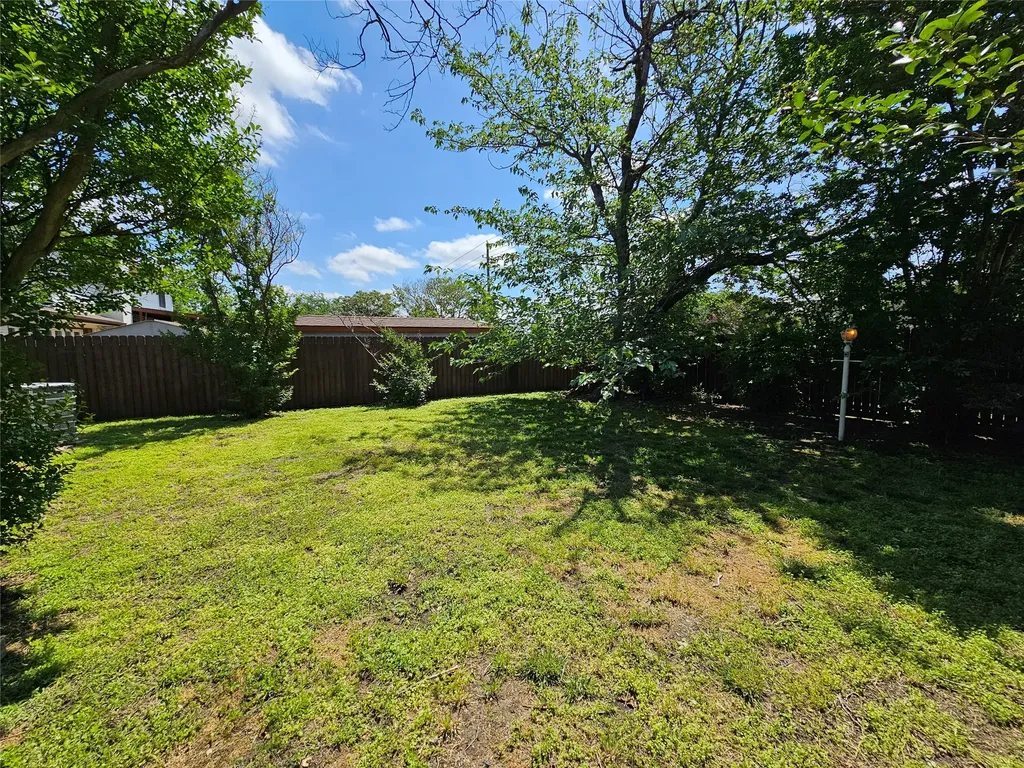 1302 Berkeley Drive Richardson TX 75081