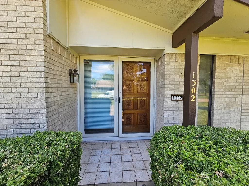 1302 Berkeley Drive Richardson TX 75081