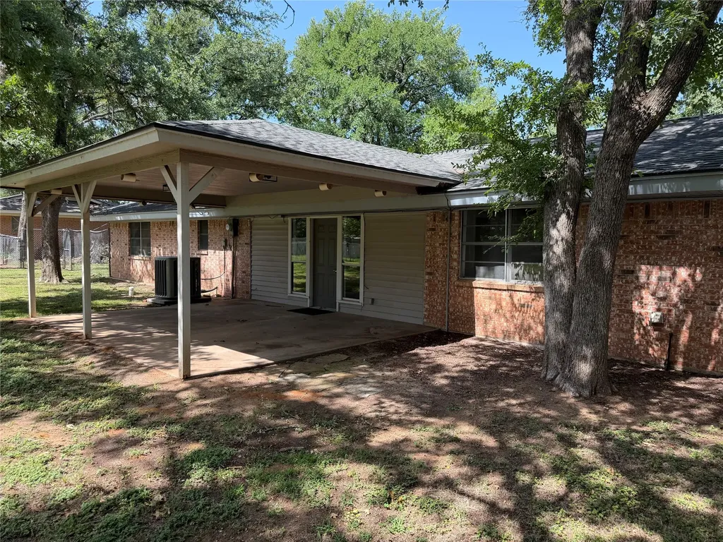 504 Austin Drive Mineral Wells TX 76067