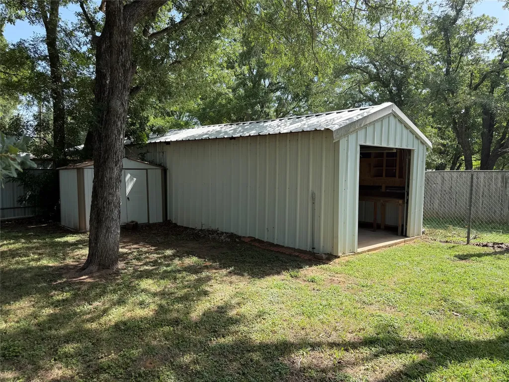 504 Austin Drive Mineral Wells TX 76067