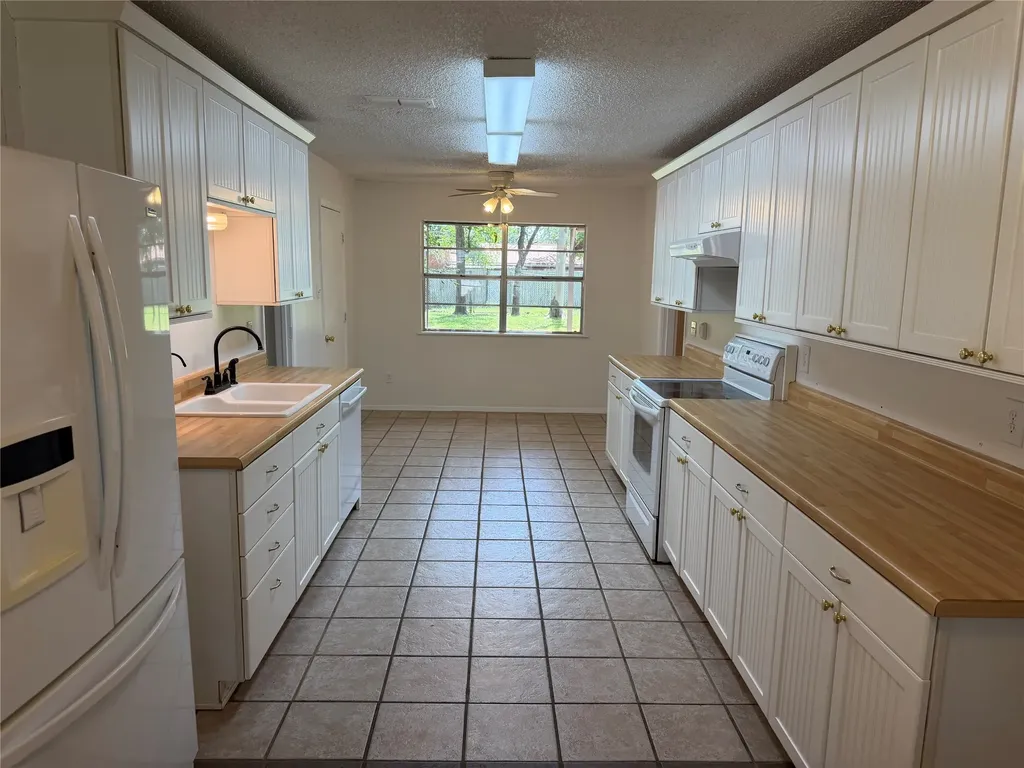504 Austin Drive Mineral Wells TX 76067