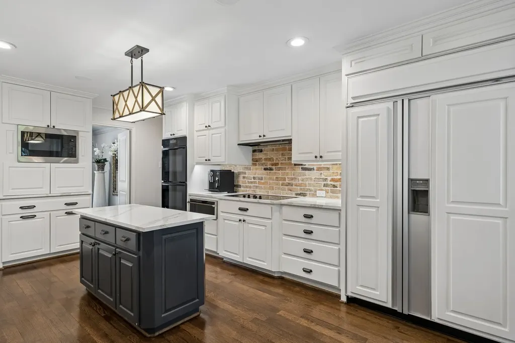 6829 Midcrest Drive Dallas TX 75254