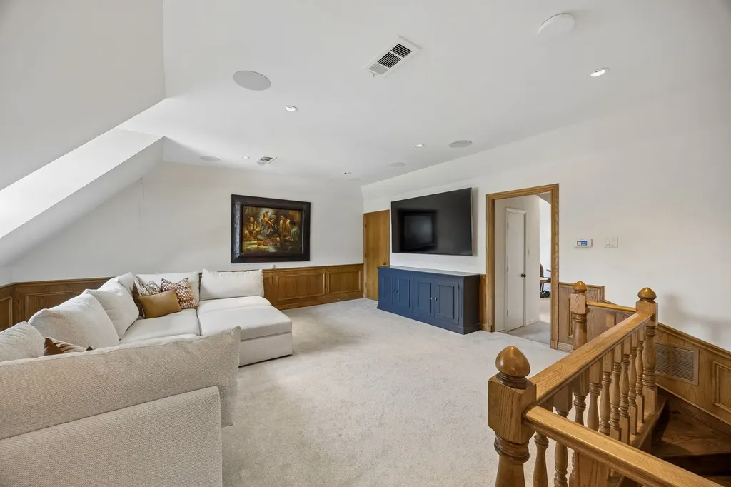 6829 Midcrest Drive Dallas TX 75254