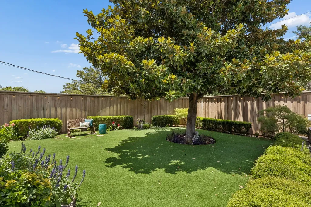 6829 Midcrest Drive Dallas TX 75254