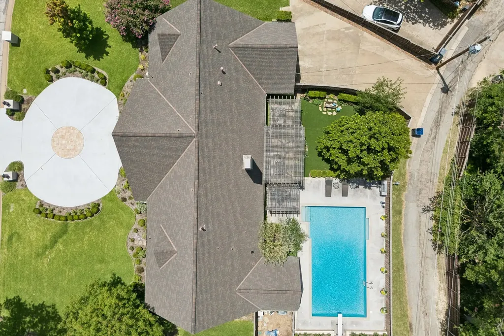 6829 Midcrest Drive Dallas TX 75254