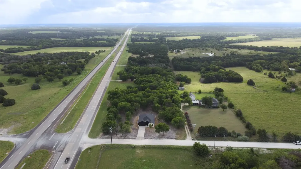 153 SW County Road 3020 Purdon TX 76679
