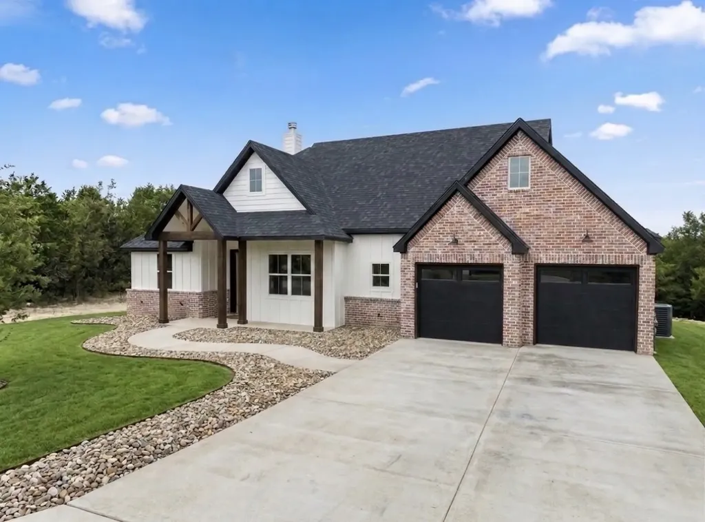 275 Christine's Way Bluff Dale TX 76433