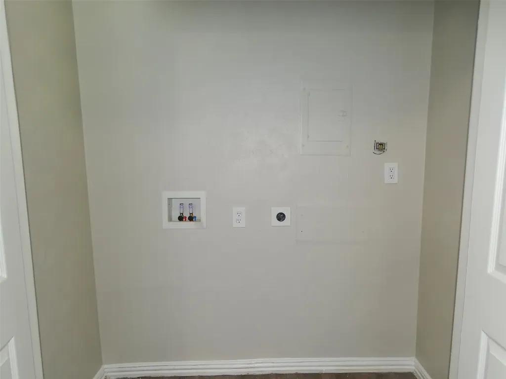 4628 Country Creek Drive Dallas TX 75236