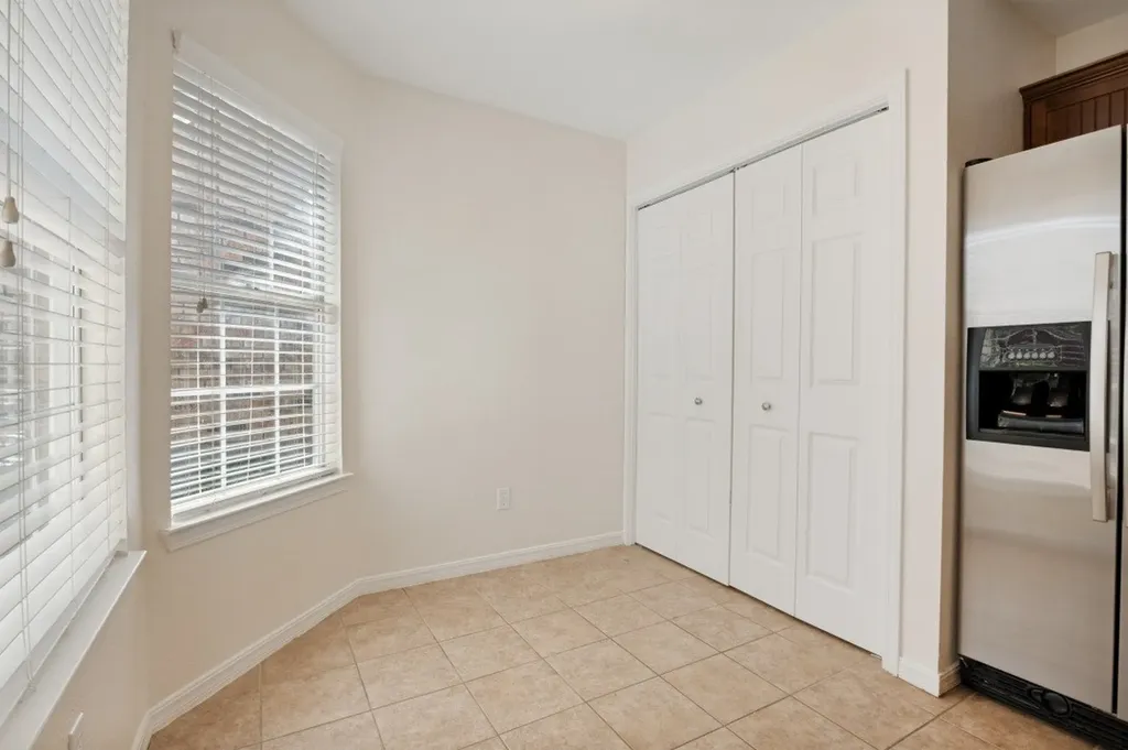 18131 Whispering Gables Lane Dallas TX 75287