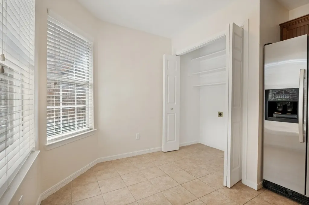 18131 Whispering Gables Lane Dallas TX 75287
